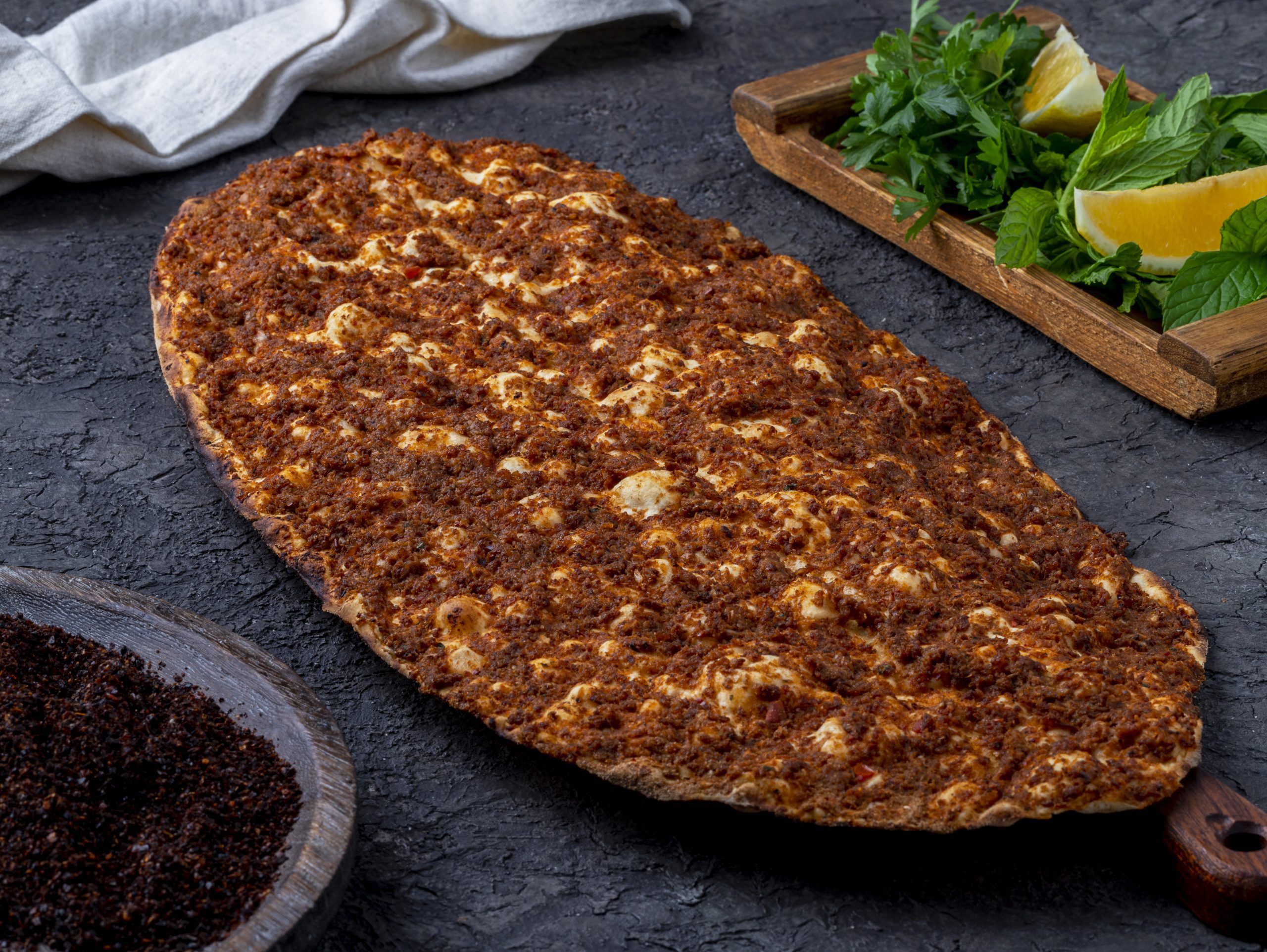 Satırdan Acılı Lahmacun 